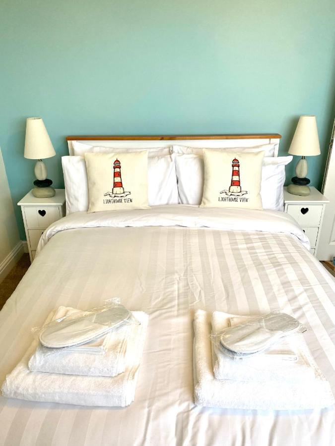 Lighthouse View, One Min From Harbour & Beach Apartment Scarborough Exterior photo